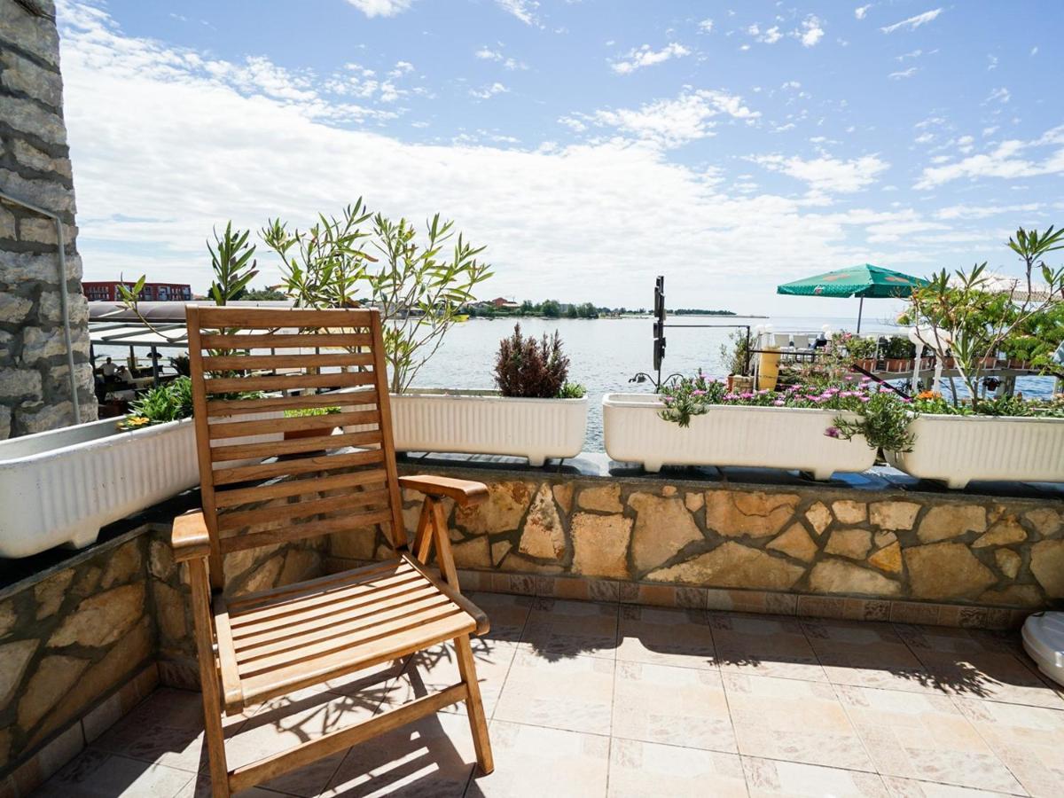 Apartment Sea View 1 *